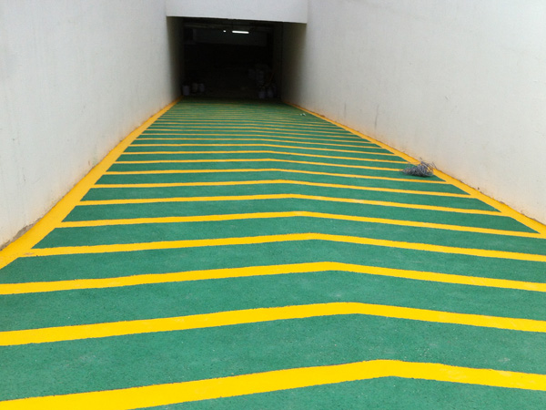 上海同濟大學止滑車道防滑地坪